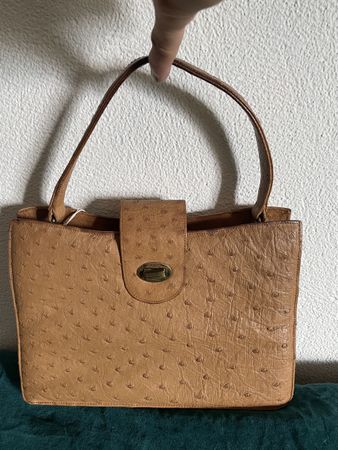1950s Classic Vintage Beige Leather Strauss Hand Bag with go