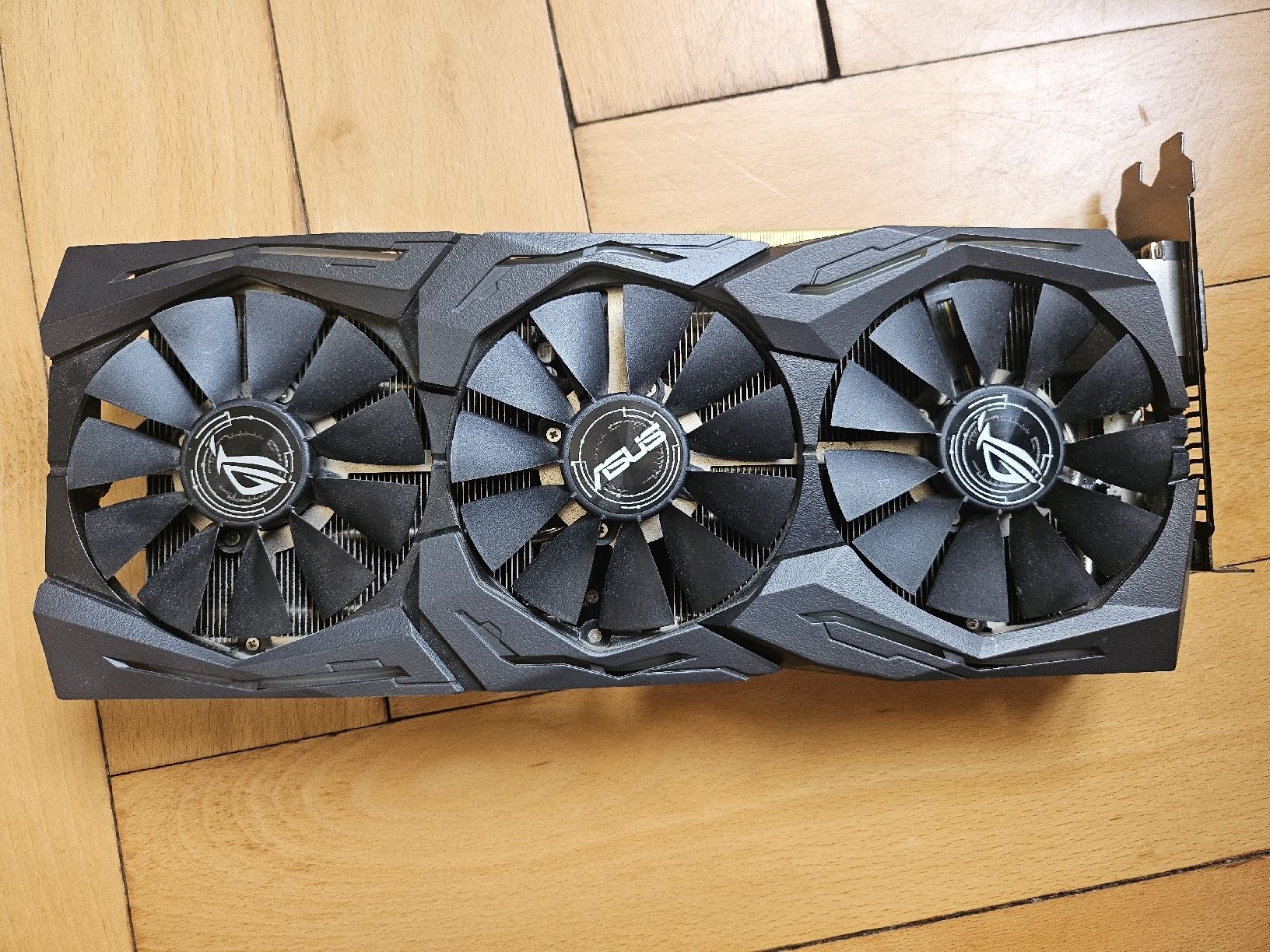 Nvidia Schede grafiche: Nvidia GeForce GTX 1080 Asus ROG Strix – Usato da Vevey venduto da HertzGaming