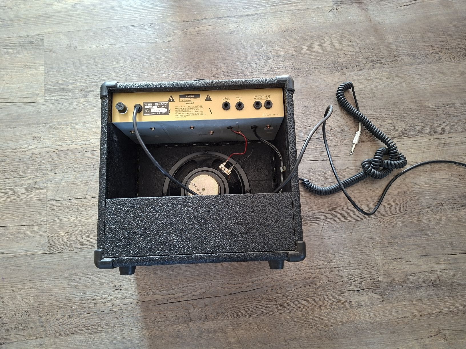 Strumenti musicali: E Gitarre und Verstärker  – Usato da Roggwil BE venduto da bahn75 5