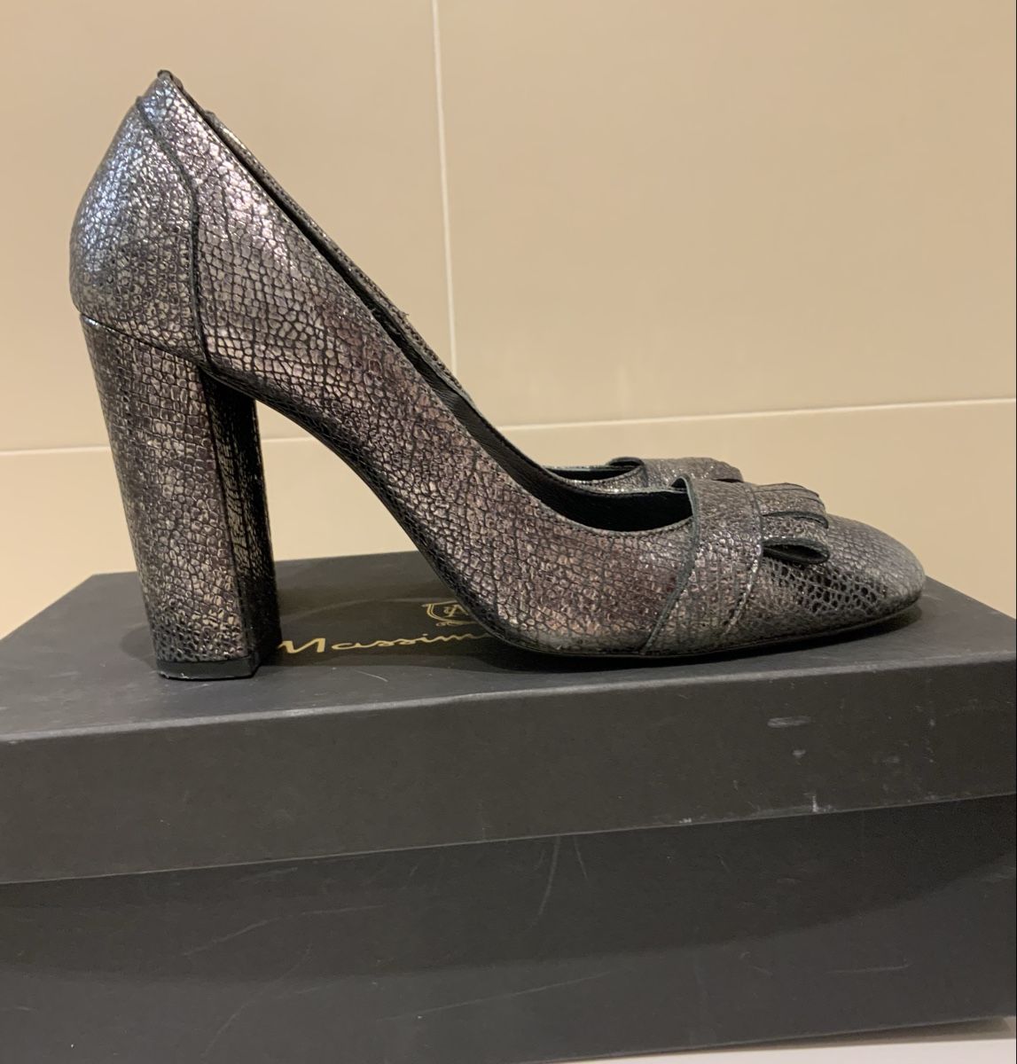 Massimo Dutti Scarpe da donna: Massimo Dutti escarpin – Usato da Vandoeuvres venduto da Boussy74