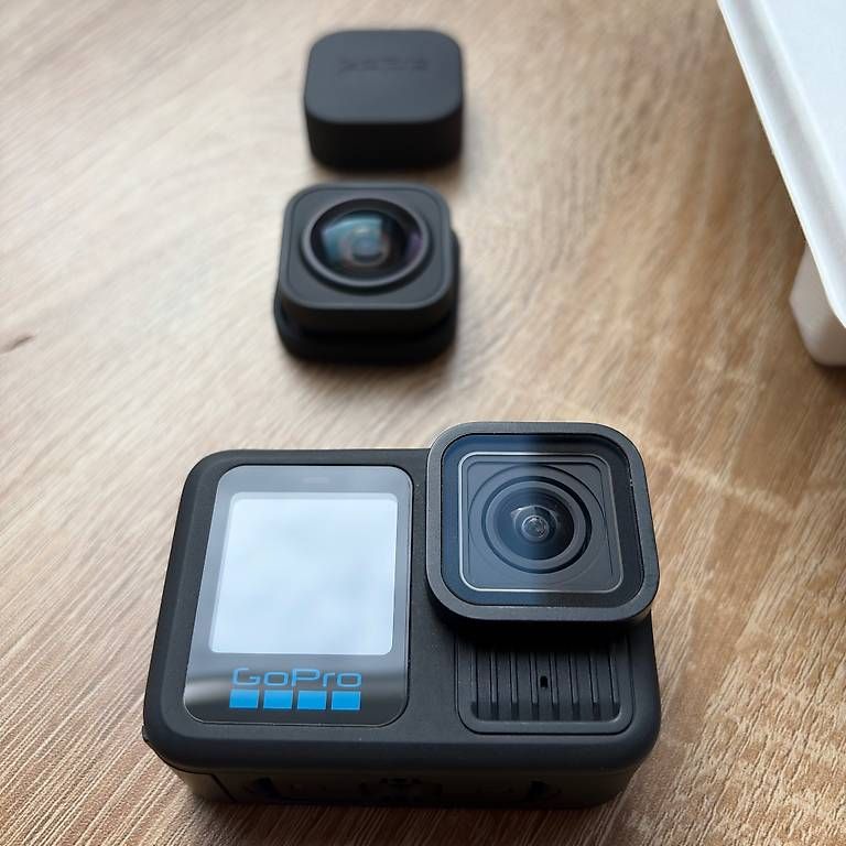 Gopro Action Cam: GoPro HERO13 Black et module dobjectif ultra-grand-angle – Usato da Vuippens venduto da Overney1 2
