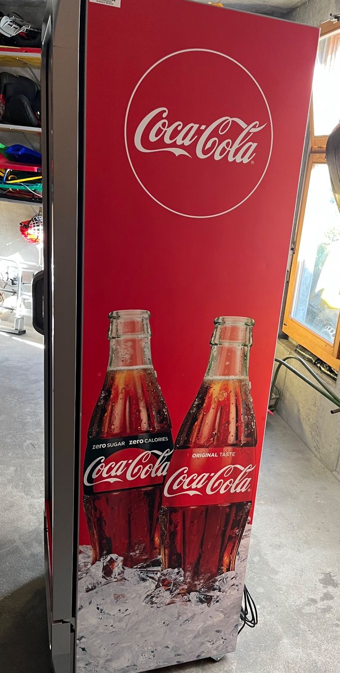 Coca-Cola Frigoriferi: Getränkekühlschrank (Neuwertig) – Usato da Grüsch venduto da Affenarsch 4