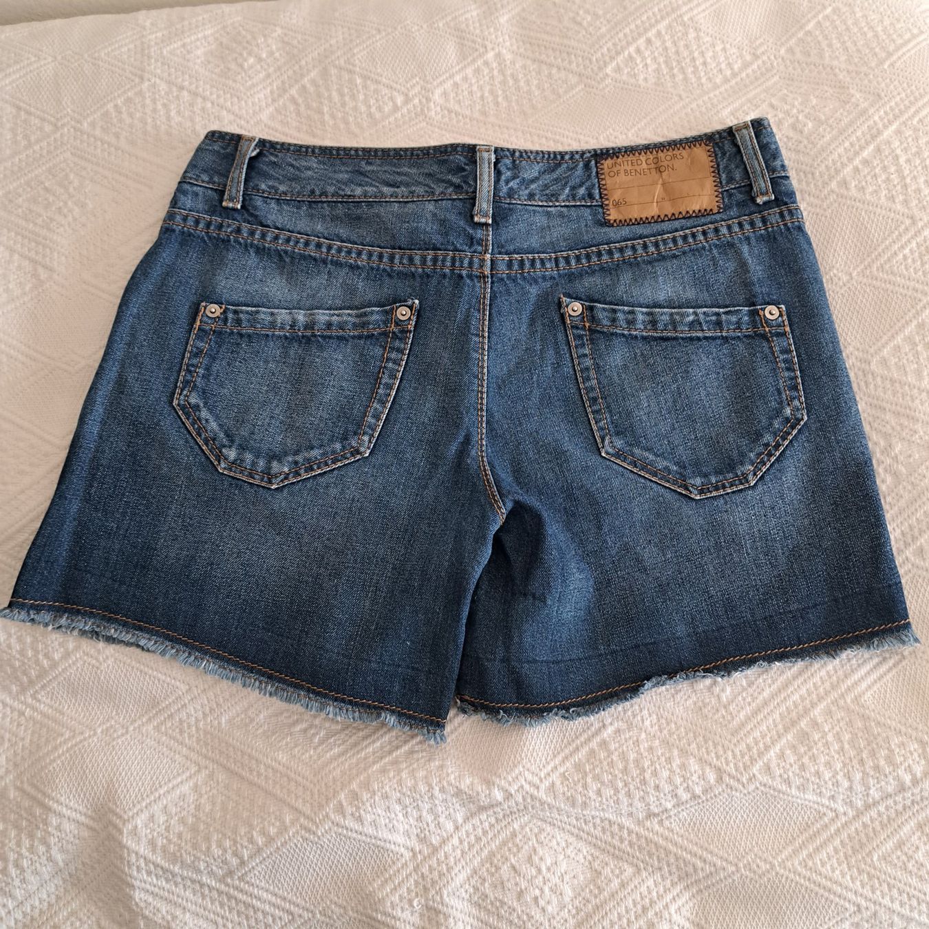Benetton Pantaloni: Damenshorts von BENETTON – Usato da Grüningen venduto da Tappio 1