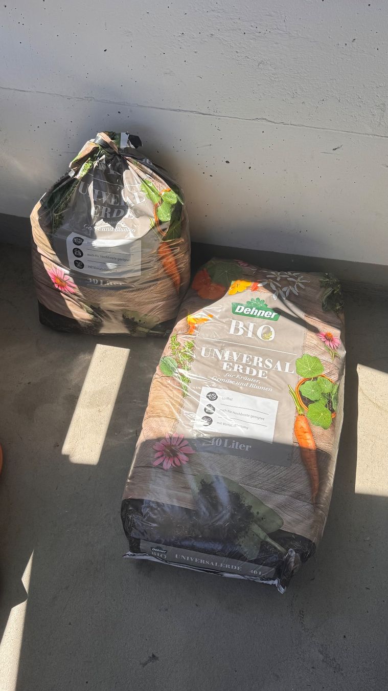 Cabanes de jardin & serres: Dehner Bio Universal Erde 40L (Full Bag) + Half Bag – Neuf (Voir description) à Zürich par fon_gnz5 2