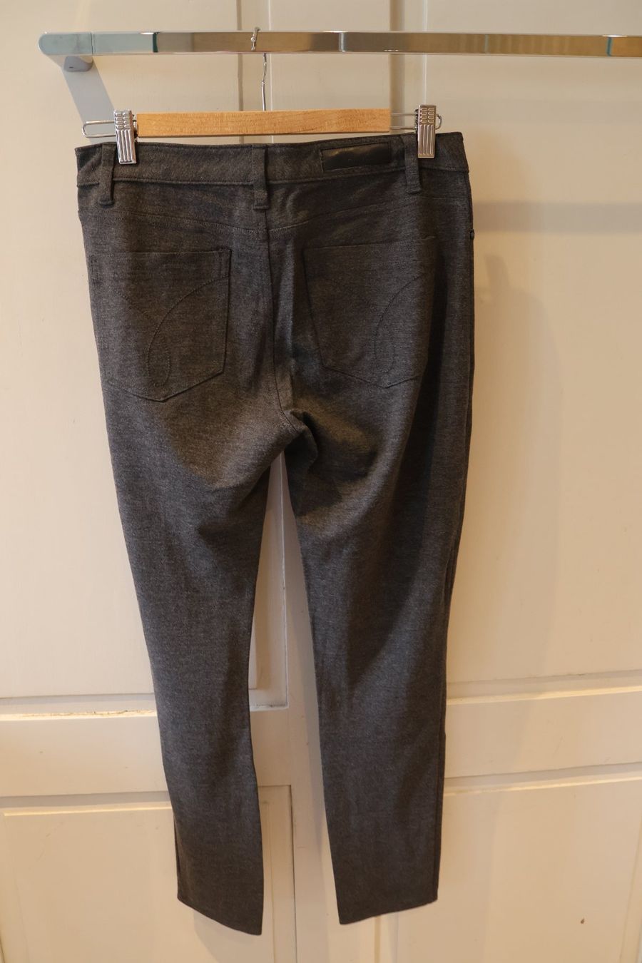 Calvin Klein Pantaloni: Calvin Klein Stoffhose – Usato da Winterthur venduto da jul_v9wx 3