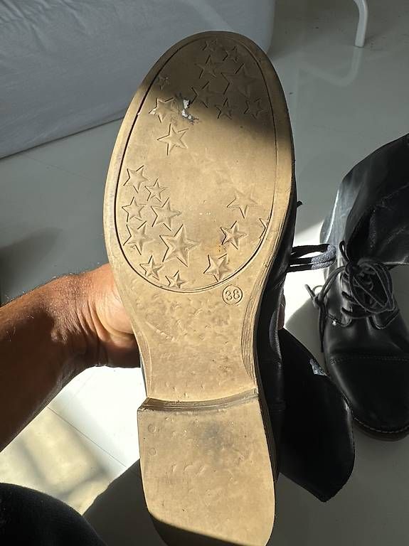 Scarpe da donna: süsse lederstiefel grösse 38 – Usato da Zürich venduto da refg7 4