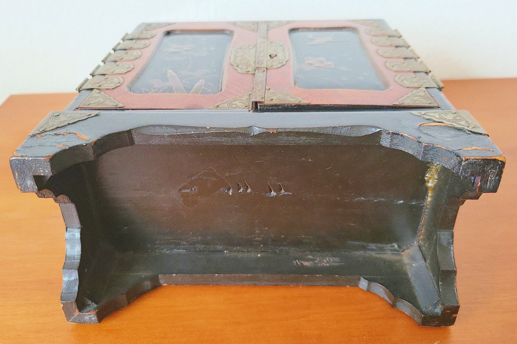Cassettiere: Antikes japanisches Lack-Kästchen – Usato da Muttenz venduto da Mithrur 9