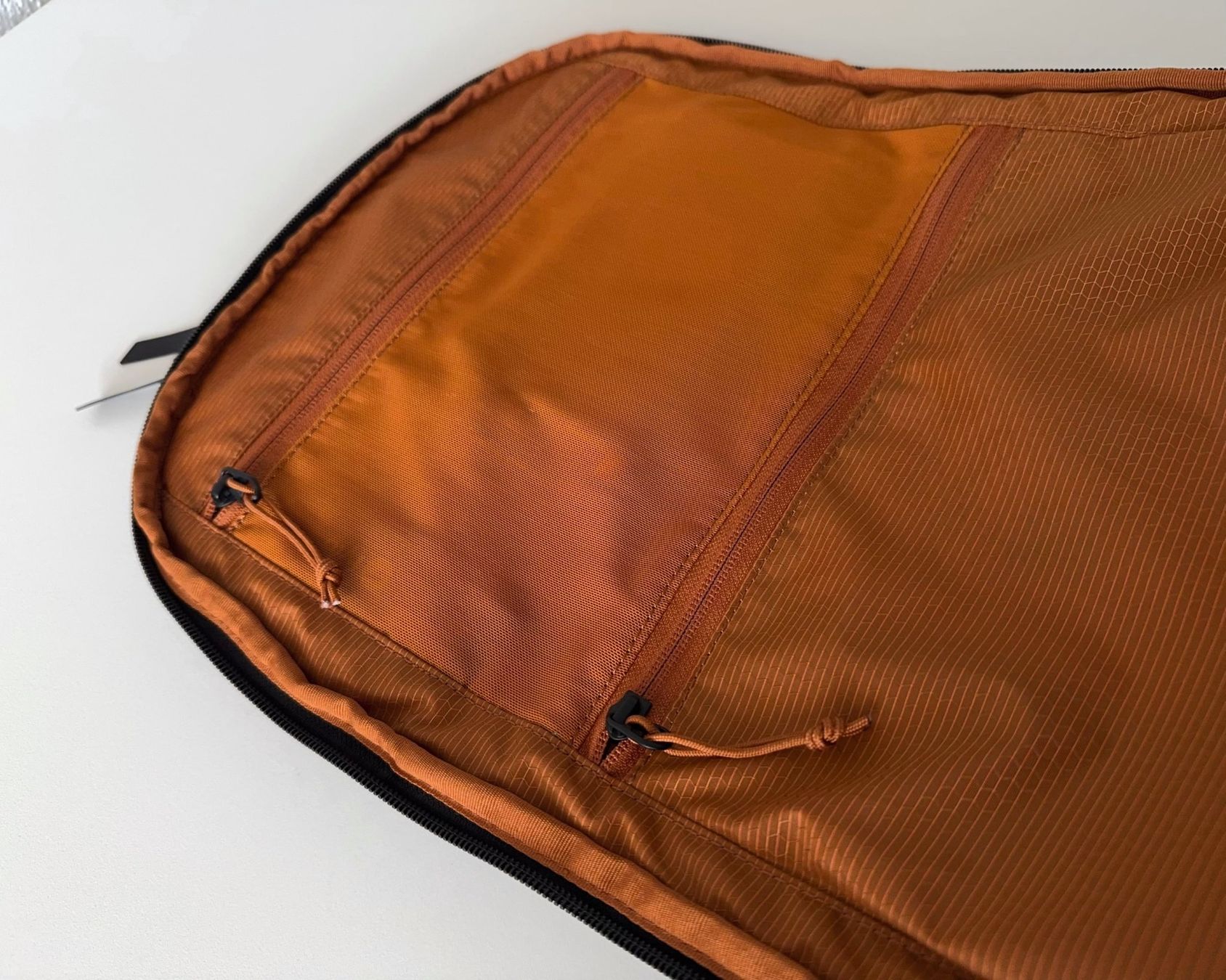 Zaini: Fyro Citta 25L Backpack – Usato da Basel venduto da 7ber 5