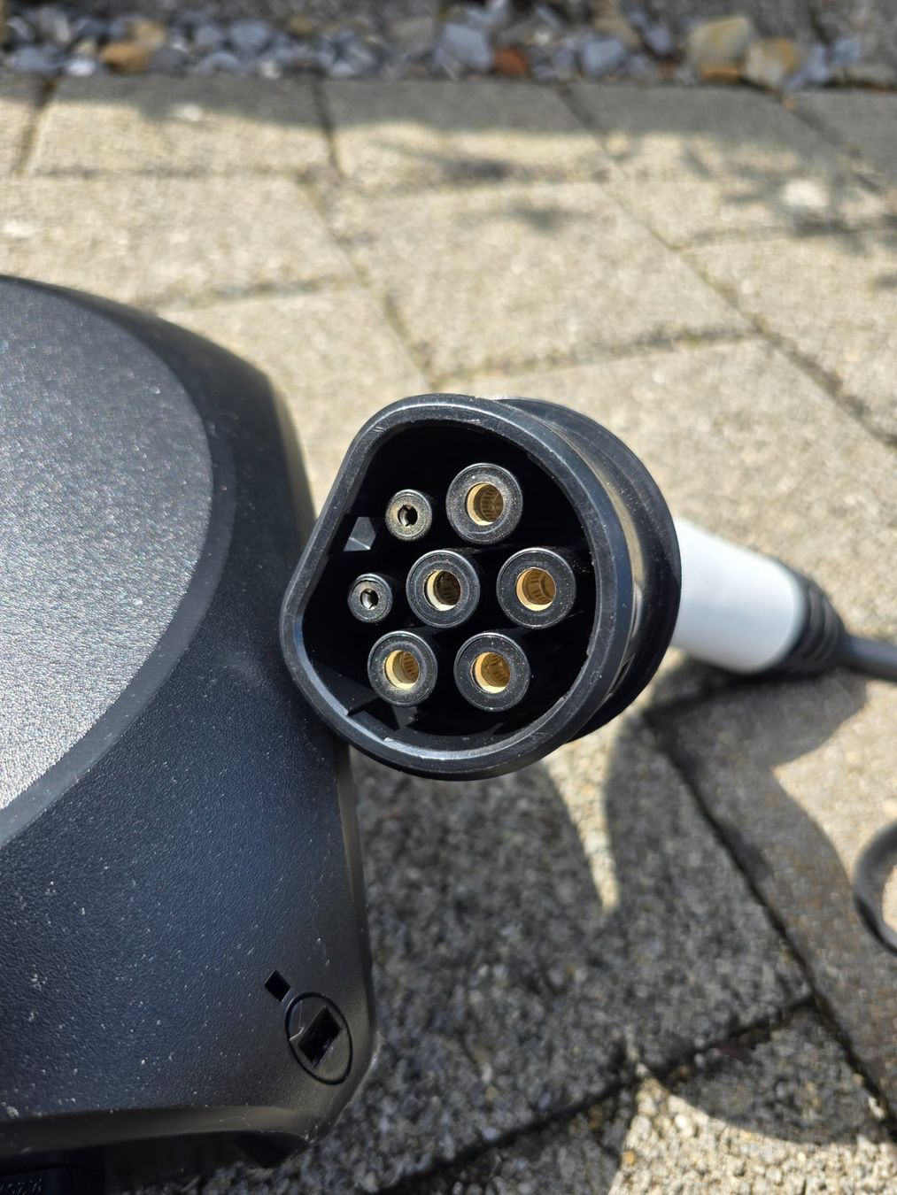 Caricabatterie: Greenmotion Wallbox Ladestation Elektroauto Typ 2 11 kW – Usato da Niederrohrdorf venduto da Wkn 2
