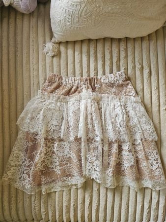 Love & Lemons Skirt - XS - White Lace Tiered!