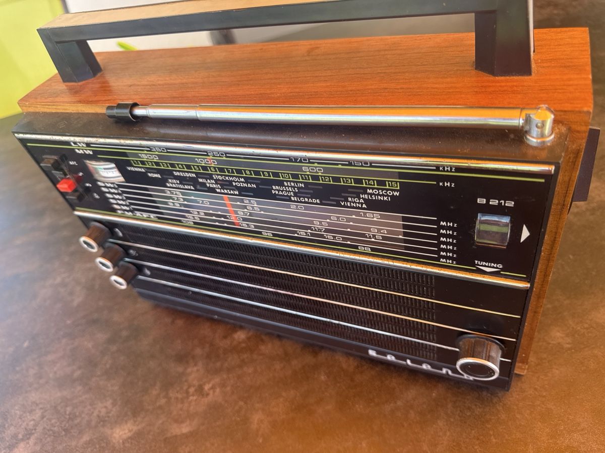 Radio: Vintage Radio – Usato da Horriwil venduto da Carrera68 4