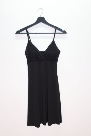 Schickes, kurzes, schwarzes Kleid - Grösse M, neuwertig!
