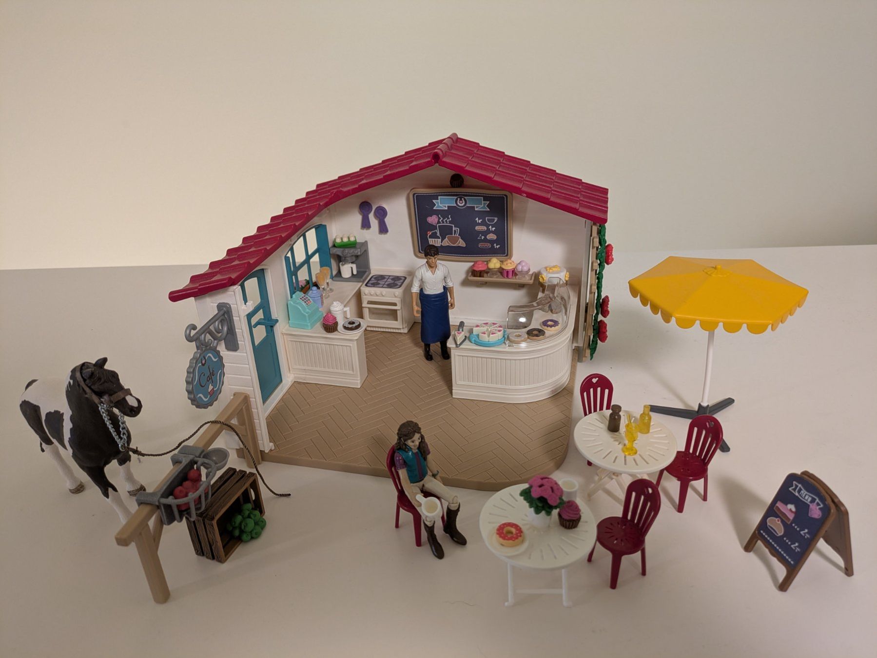 Schleich Spielzeuge: Schleich Pferdecafe – Gebraucht aus Haldenstein von beb_hy8v