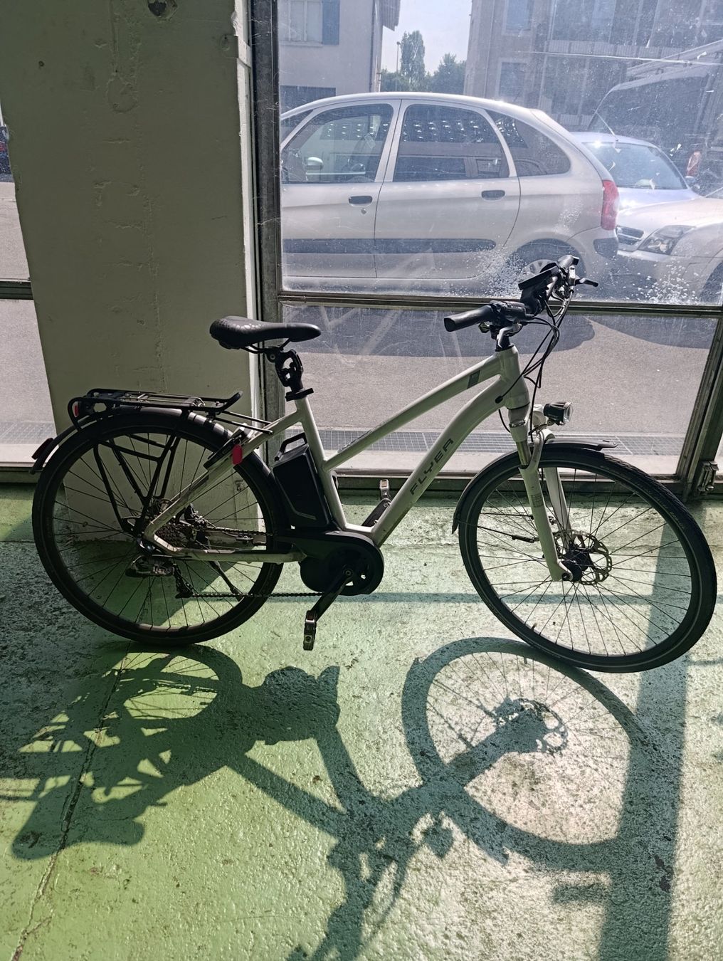 Flyer Biciclette: Flyer elektro fahrrad – Usato da laufen venduto da alexi74