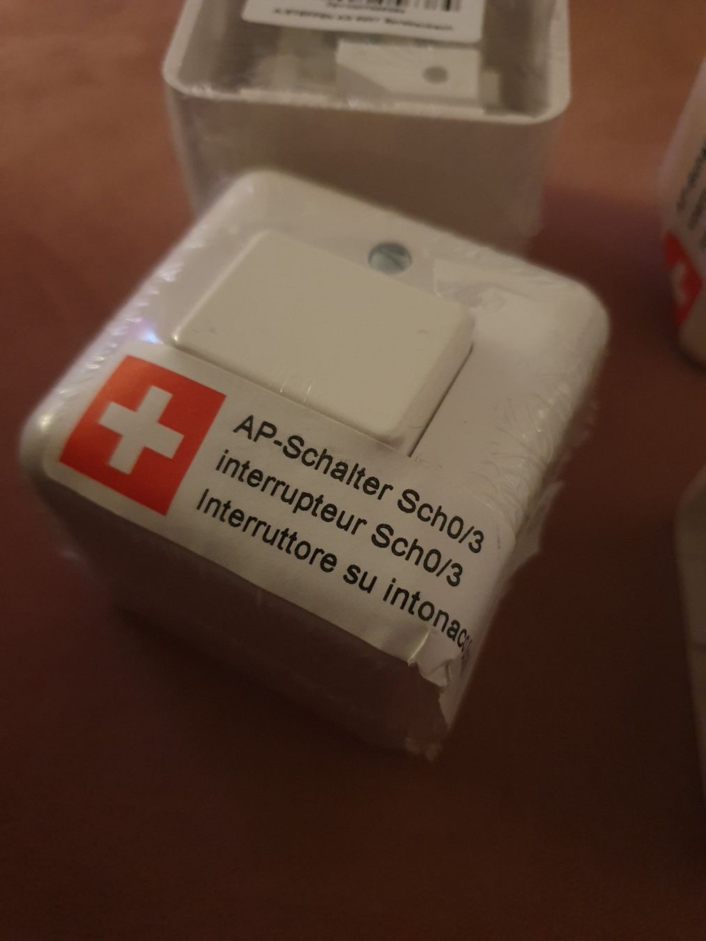 Interruttori: AP Schalter Weiss Steffen 6120638 – Nuovo e nell'imballaggio originale da Zürich venduto da Alibaba1234