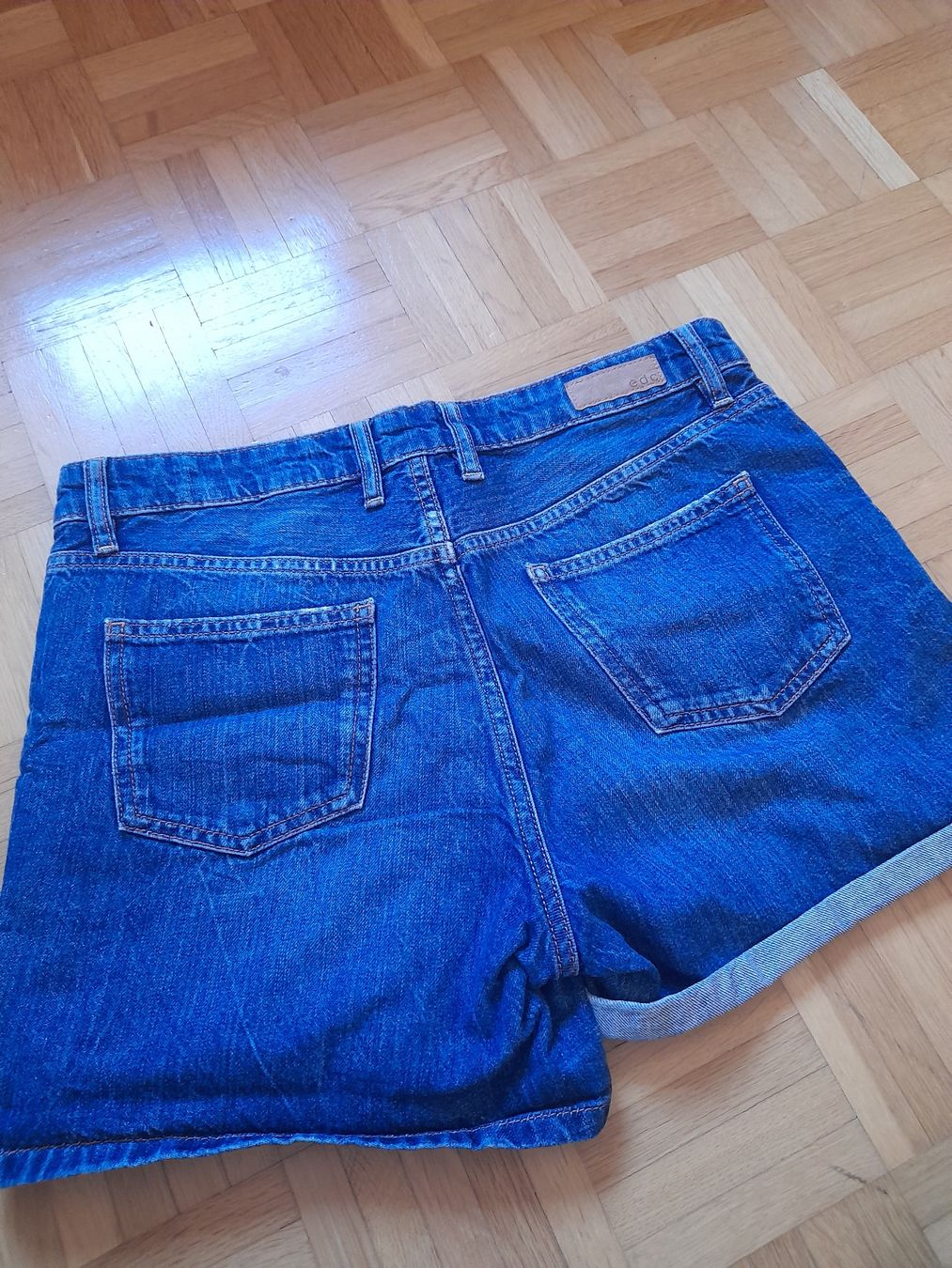 Jeans: Jeans-Shorts (edc, Grösse 28) – Gebraucht aus Luzern von anni. 1