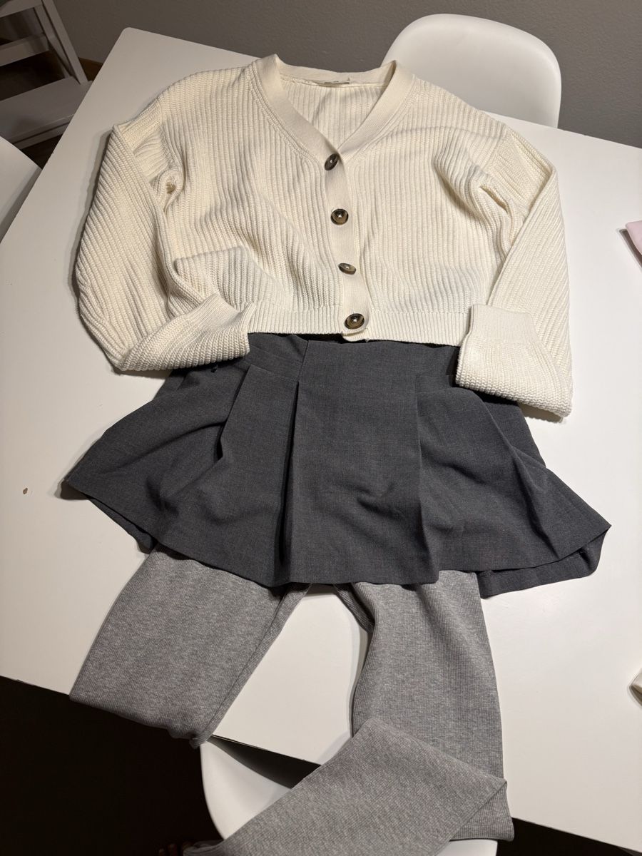 Lotti & Set di vestiti: Kleiderpacket gr 164 – Nuovo (secondo la descrizione) da Zürich venduto da Denise-8050 8