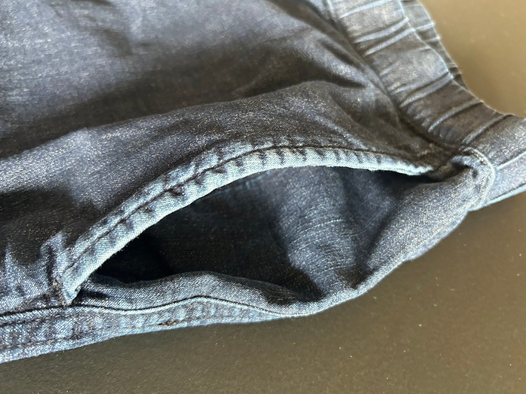 Muji Pantaloni: MUJI / Kurzehose  (Gr.S) – Usato da Dietlikon venduto da Mankai 2