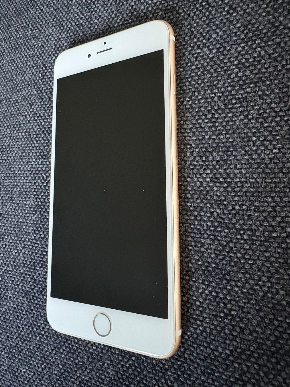 Apple Handys / Smartphones: Neuwertiges APPLE iPhone 6 Plus in der Farbe Rosegold – Gebraucht aus frasnacht von swimm02 1