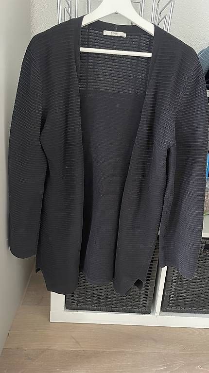 Esprit Vestes: Esprit Strickjacke – D'occasion à Rotkreuz par nadiama
