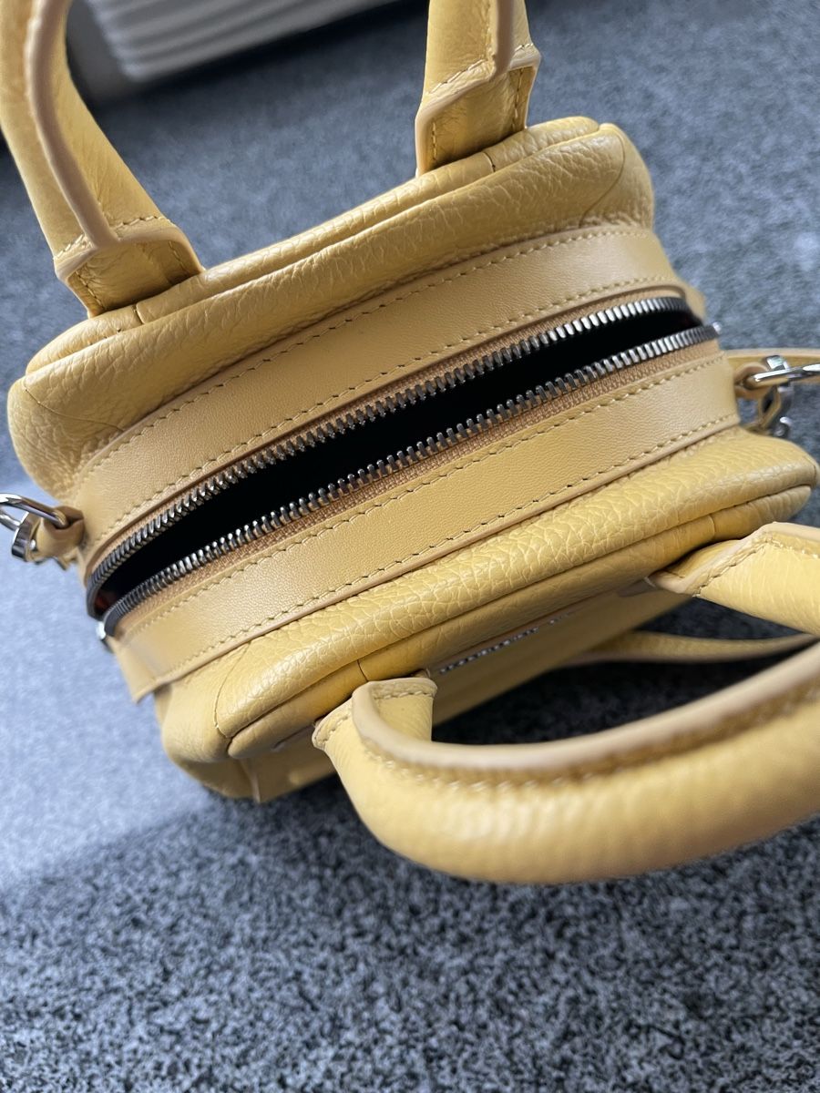 Mandarina Duck Borse da donna: Mandarina Duck kleine Tasche – Usato da Dübendorf venduto da olh_rs5r 2