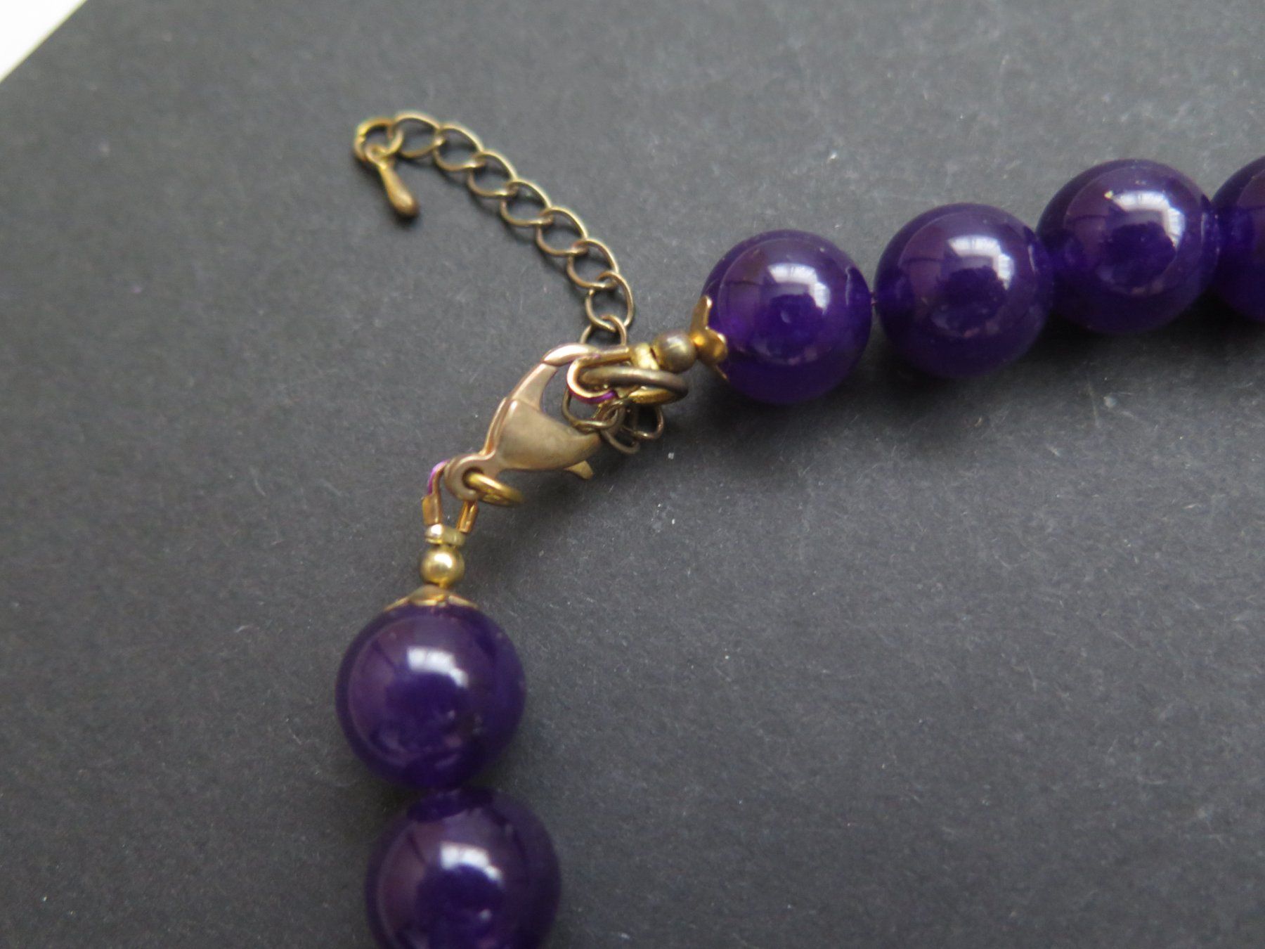 Catenine: Amethyst Jade Kette ungebraucht – Nuovo (secondo la descrizione) da Schaffhausen venduto da Yamakana51L8736OQ8 4