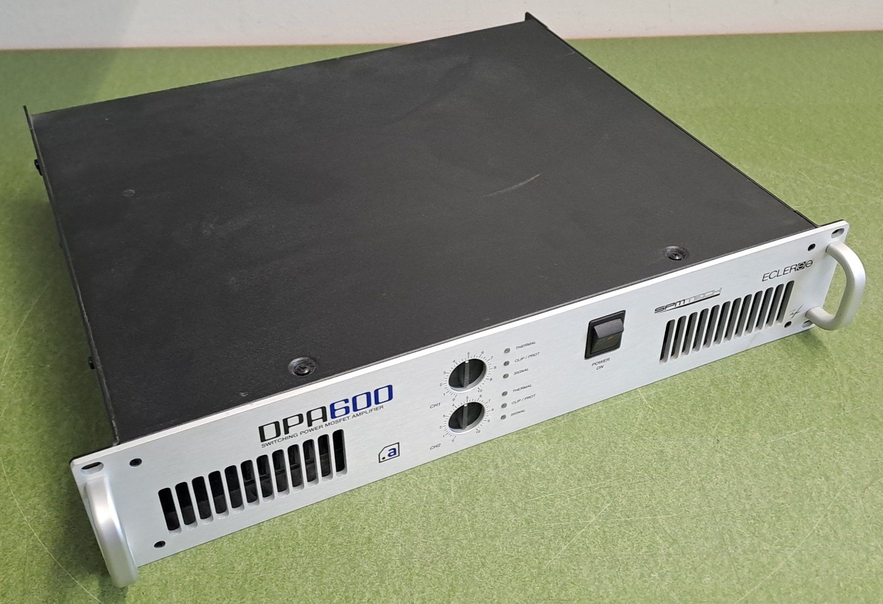 Amplificateurs: Endstufe ECLER DPA600 – D'occasion à Niederuzwil par Waedi1 3