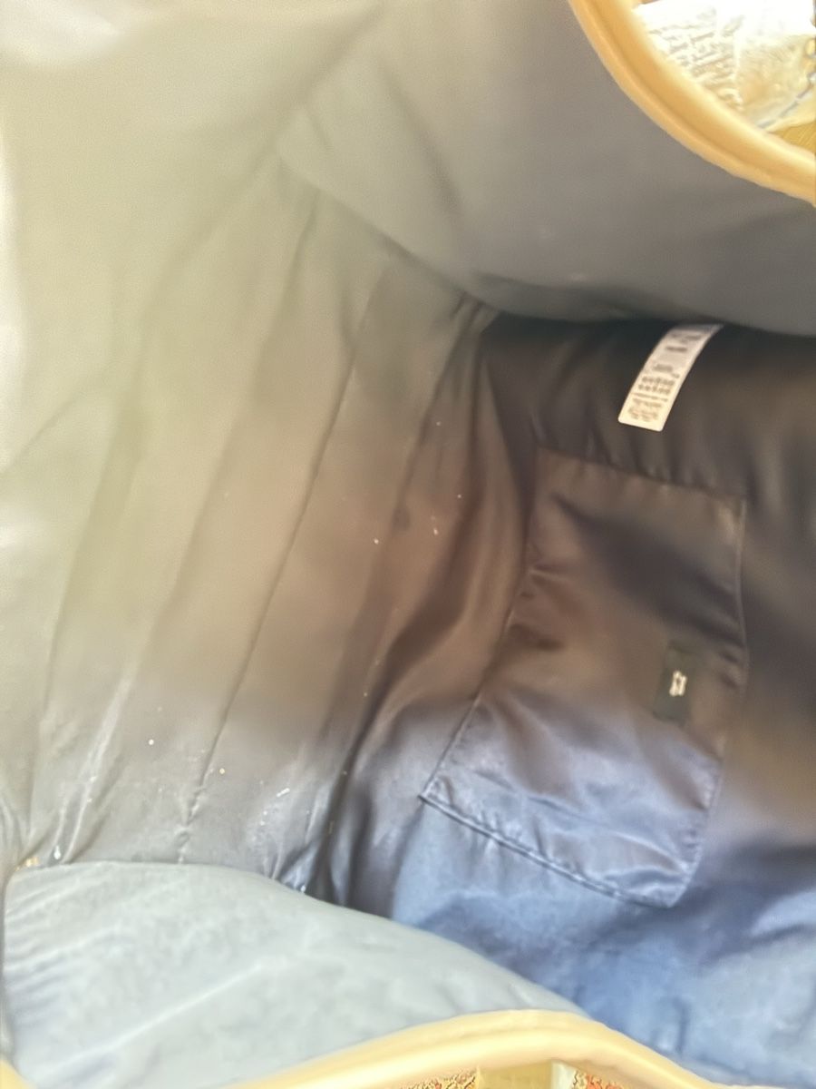 Taschen für Damen: Tasche – Gebraucht aus visp von Kmemo1 1
