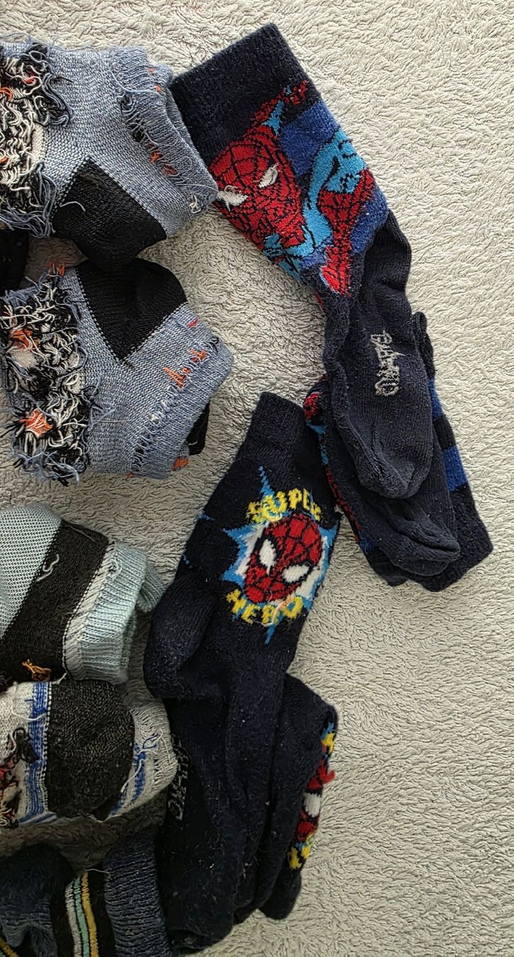 Calze per bambini: Kinder Socken. Motive bunt Grösse ca.22- 26. – Usato da Zell LU venduto da claro62 4