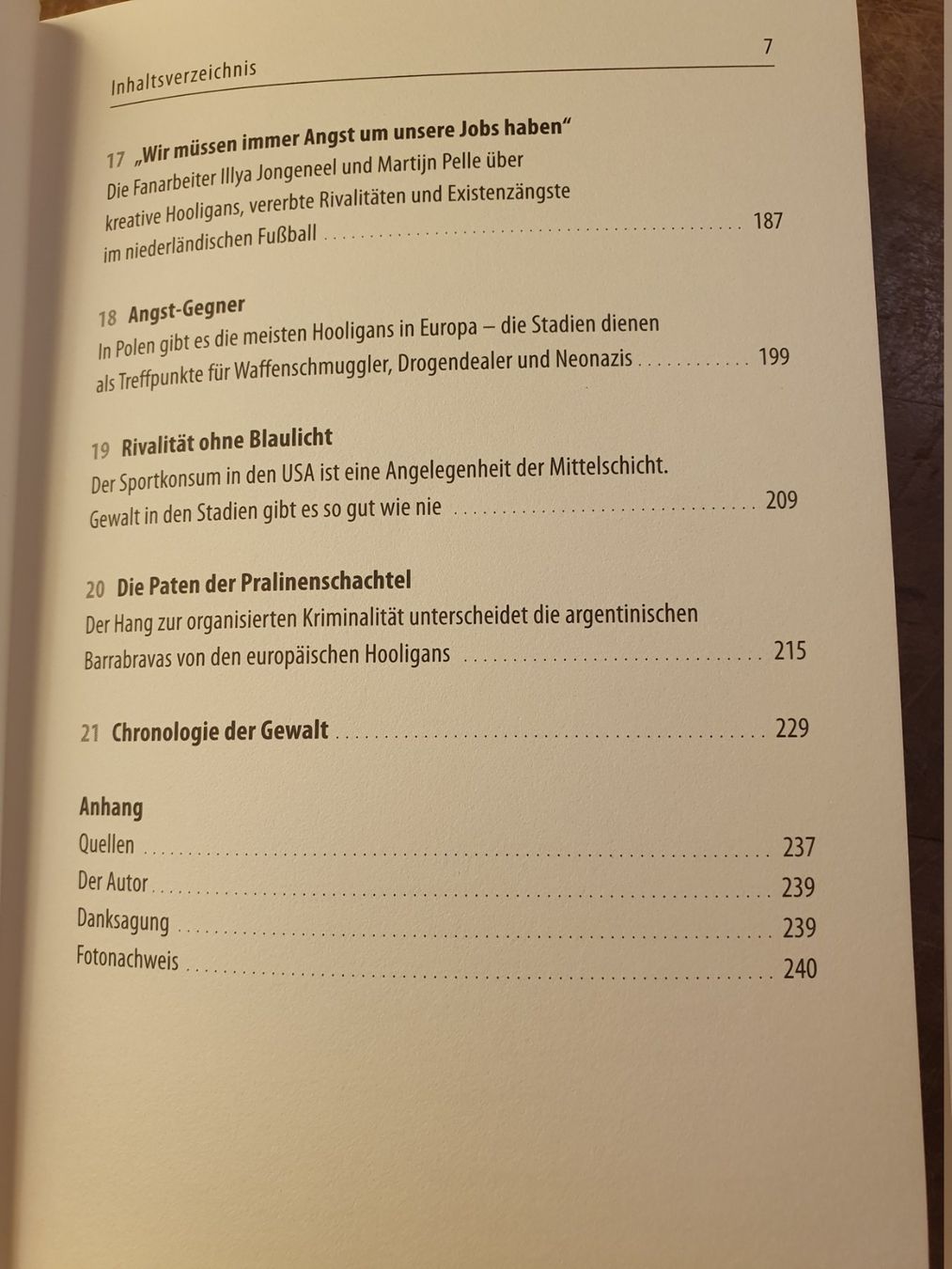 Bücher: Im Schatten des Spiels - Ronny Blaschke – Gebraucht aus Zürich von loosebone 6