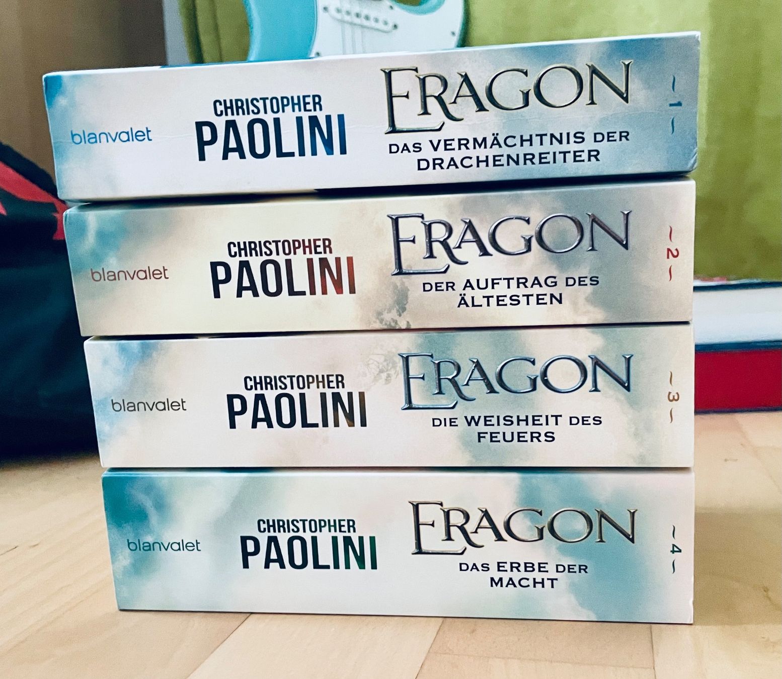 Libri: Eragon von Christopher Paolini | Band 1-4 – Nuovo (secondo la descrizione) da Oberkirch LU venduto da mar_yl 2