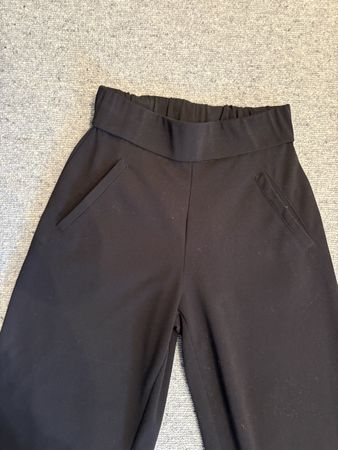 Topmodische elegante schwarze JdY Culotte-Hose Gr. S/30