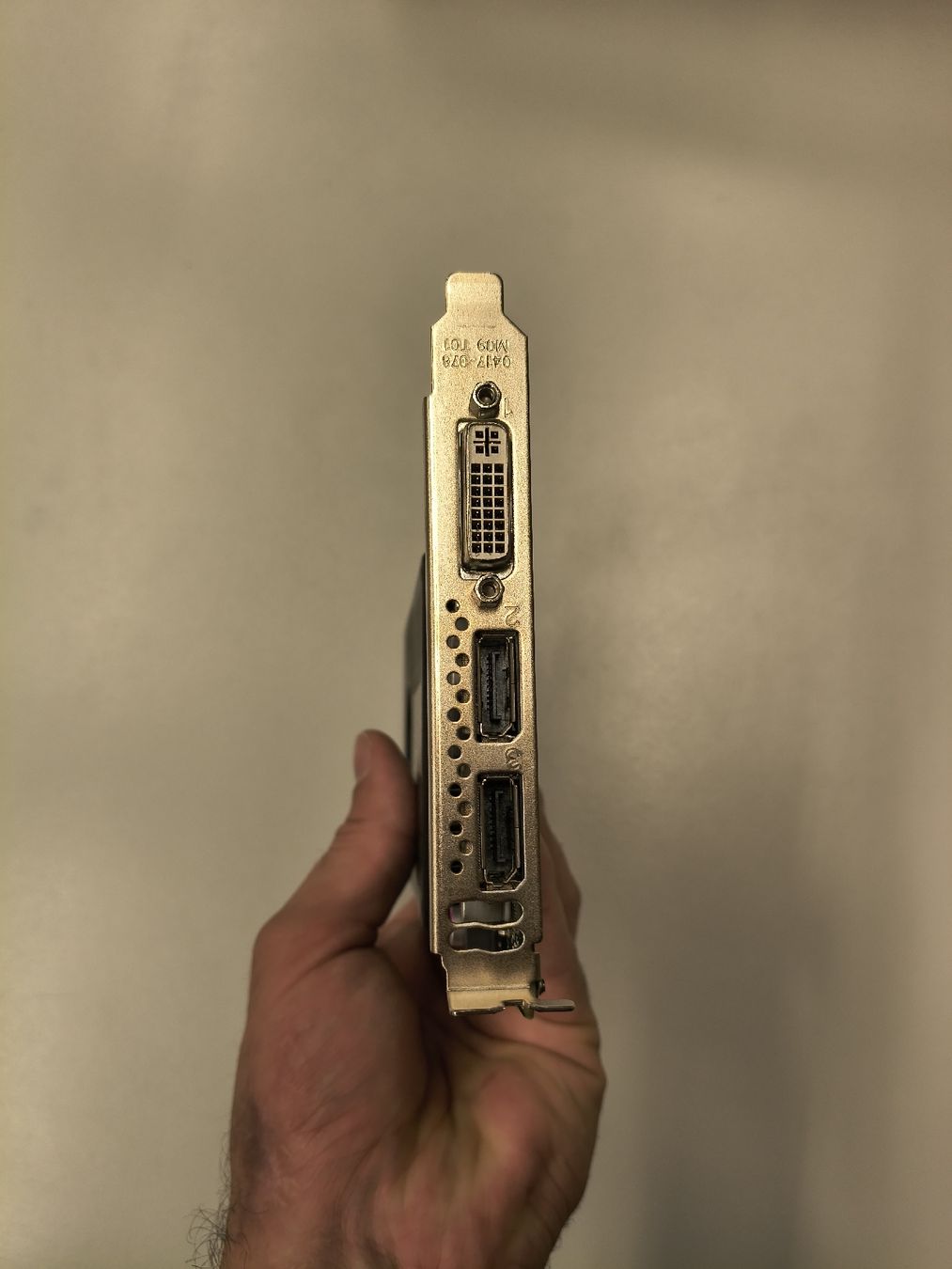 Nvidia Schede grafiche: NVIDIA Quadro Graphics Card Good Used Condition – Usato da Zürich venduto da TrainLine 3