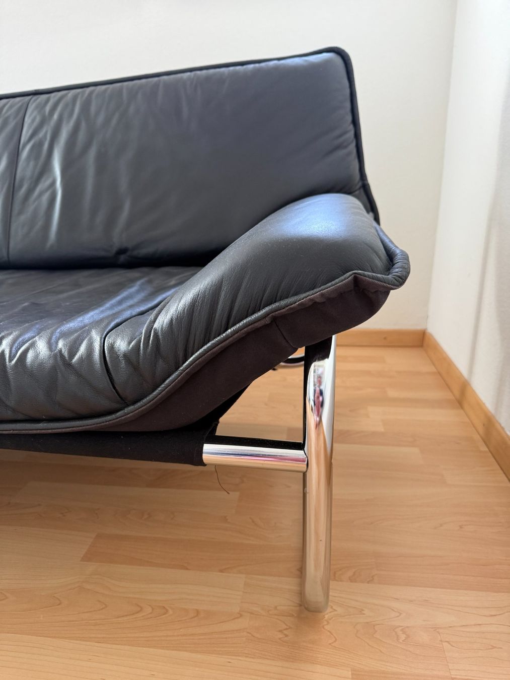 Interio Divani: schwarze Ledercouch / schwarzes Ledersofa – Usato da Zürich venduto da Djdaniel 3