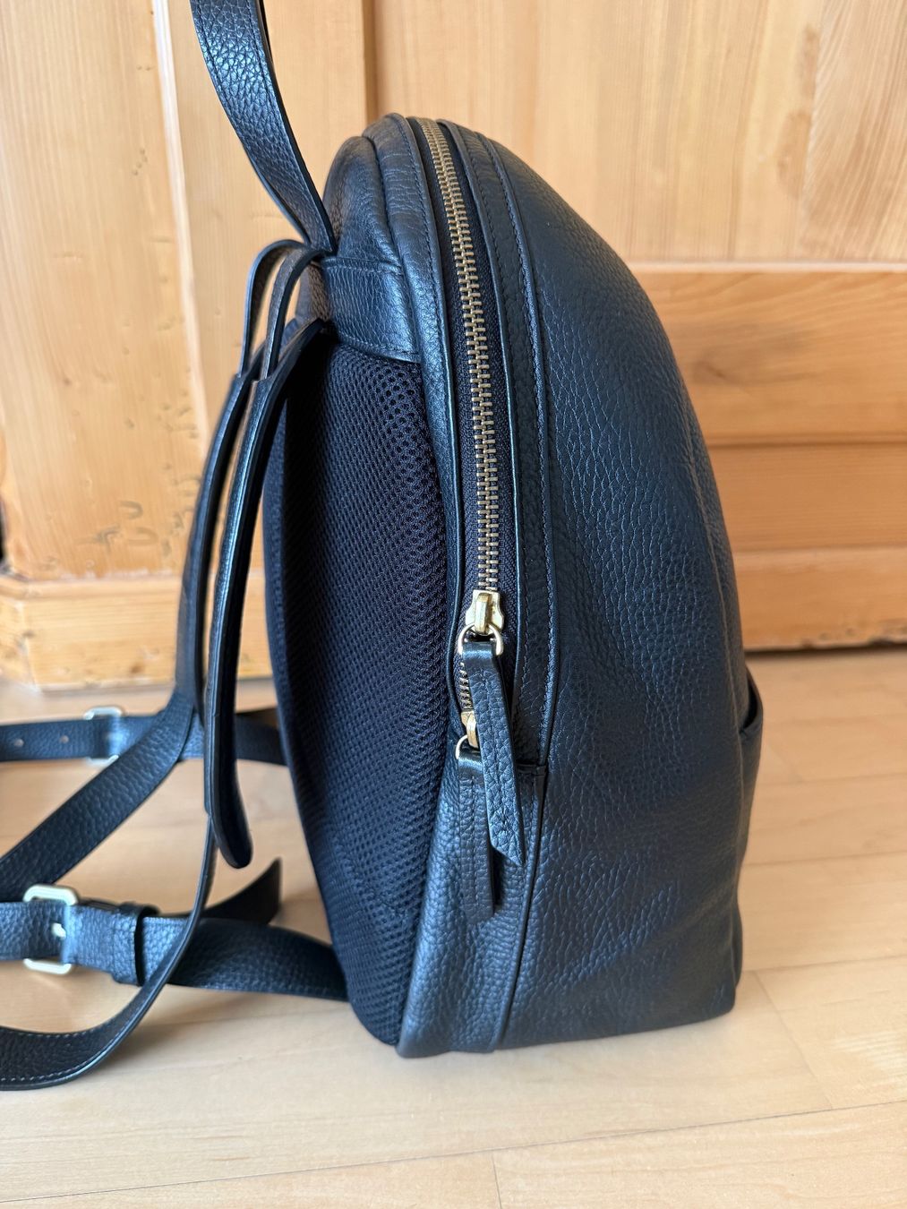 Navyboot Zaini: Navyboot Leder Rucksack schwarz - genarbtes Leder – Usato da Uster venduto da Schangnau87 4