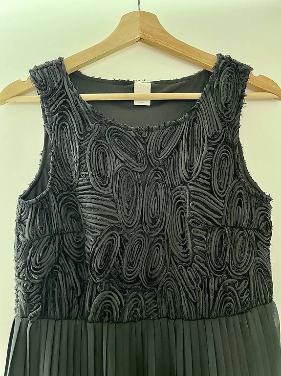 Vestiti: Kleid schwarz XS – Usato da Luzern venduto da Leonie110 1