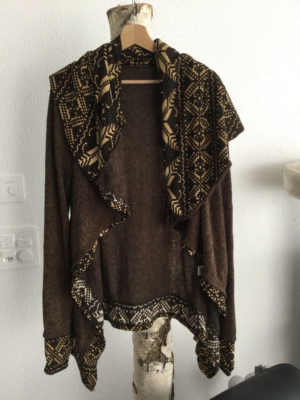 Jacken: Schöner Cardigan / Umhang – Neu (gemäss Beschreibung) aus Erlinsbach SO von Adica