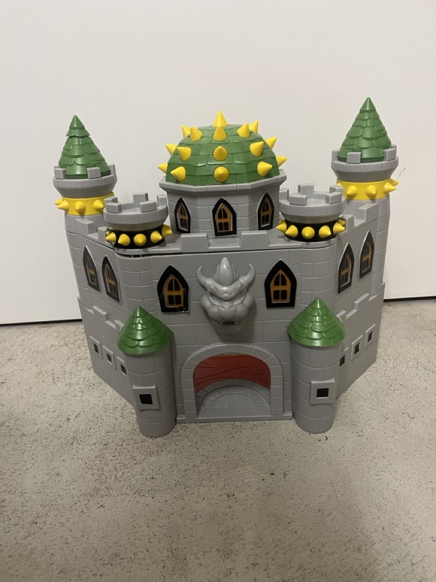 Giocattoli: Super Mario Bowsers Festung – Usato da Unterengstringen venduto da fabooo