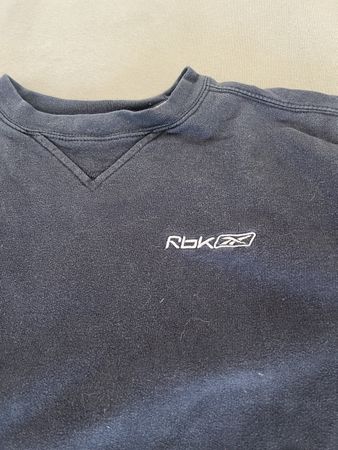 Pull Reebok 