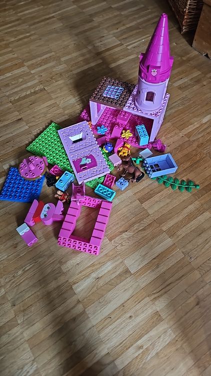 duplo bausteine rosa Lego Duplo Burgbausteine mit Figuren, in rosa (Gebraucht) in Dübendorf
