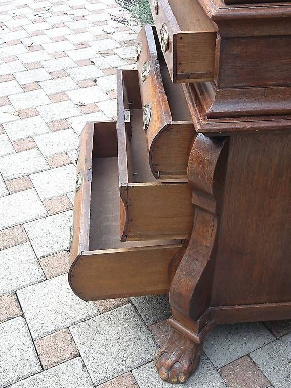 Commodes: Leinenpresse / Kommode, holländisch, Eiche, antik 1870 – D'occasion à Schwerzenbach par Pinut 1