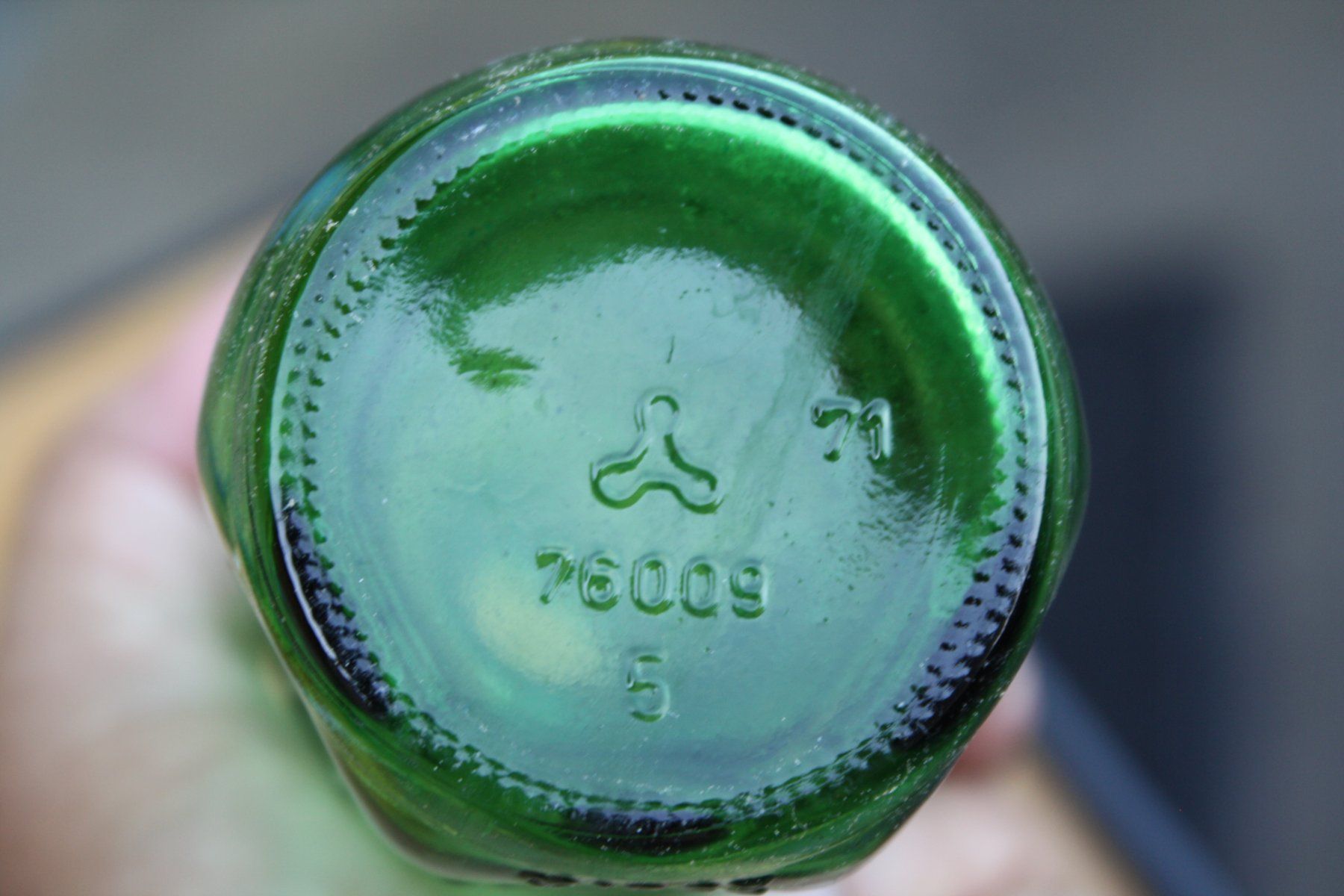 Bottiglie: GIFTFLASCHE VINTAGE TOTENKOPF FLASCHE – Usato da Wauwil venduto da Pneuedy 9