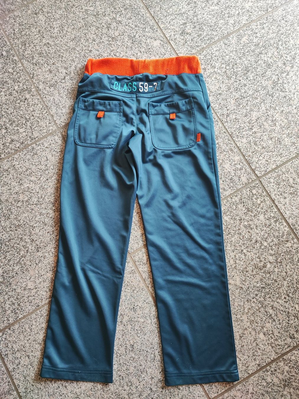 Pantaloni: Coole Sport-Freizeithose Gr.140 Unique – Usato da Grabs venduto da Margelchopf1 1