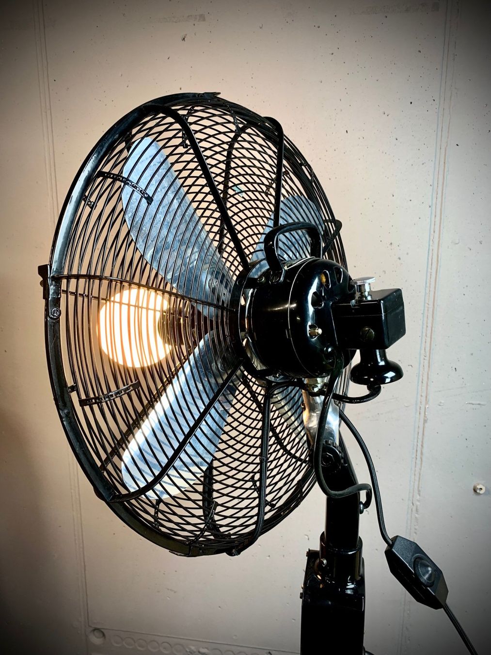 Ventilateurs: Ventilator "Cinni" auf Rollständer – D'occasion à Langnau am Albis par vmff 4