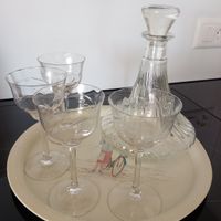 4x antike Kristall Weingläser mit Karaffe