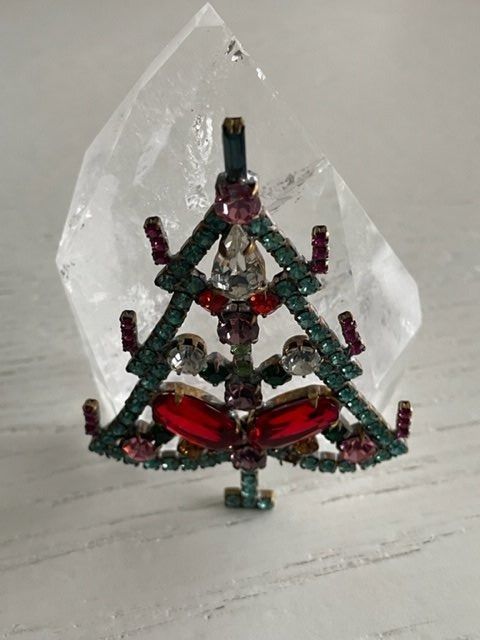 Gablonzer Spille & Fermagli: Traumhafte Antike GABLONZ Weihnachtsbaum Brosche – Nuovo (secondo la descrizione) da La Conversion venduto da angel-gini 4