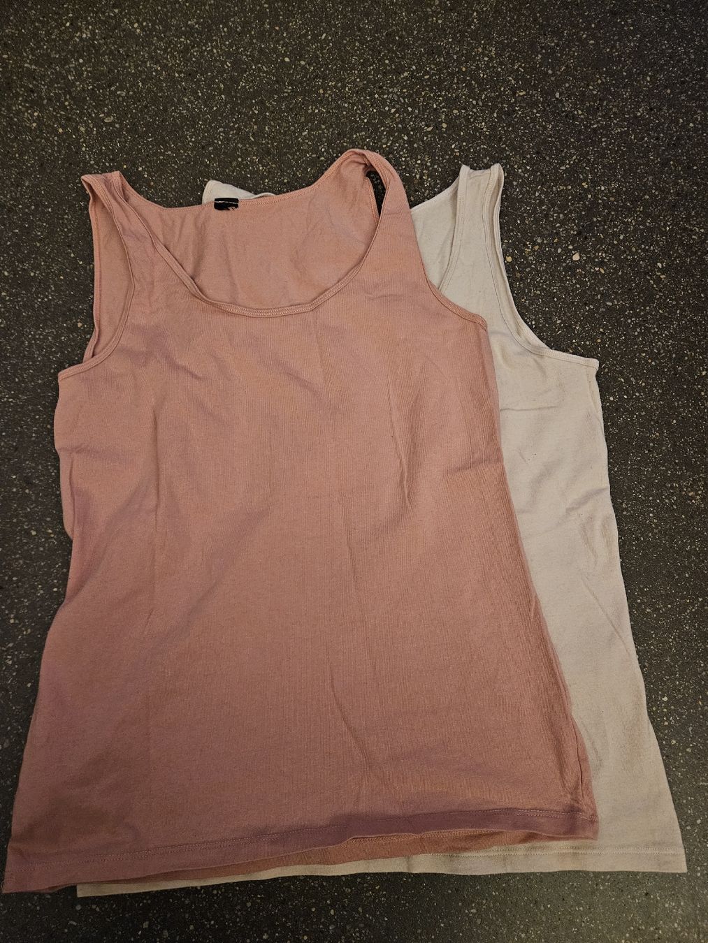 Top: 2x Damen Tops Grösse M rosa – Nuovo (secondo la descrizione) da Anwil venduto da tamoos