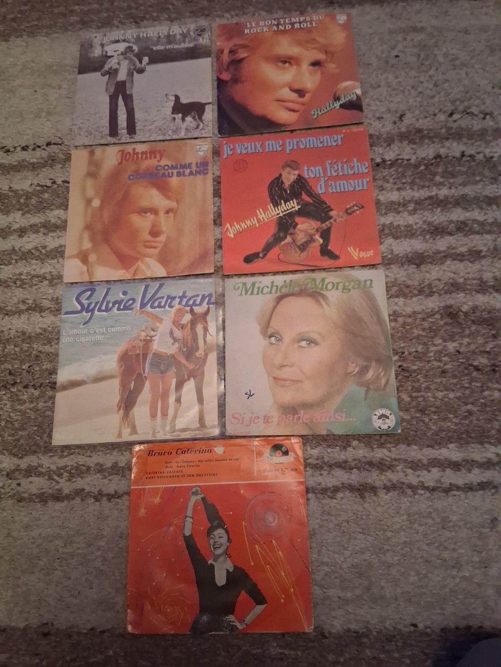 Dischi in vinile: Collection de 45 tours vintage – Usato da Aigle venduto da Marcagapit 2
