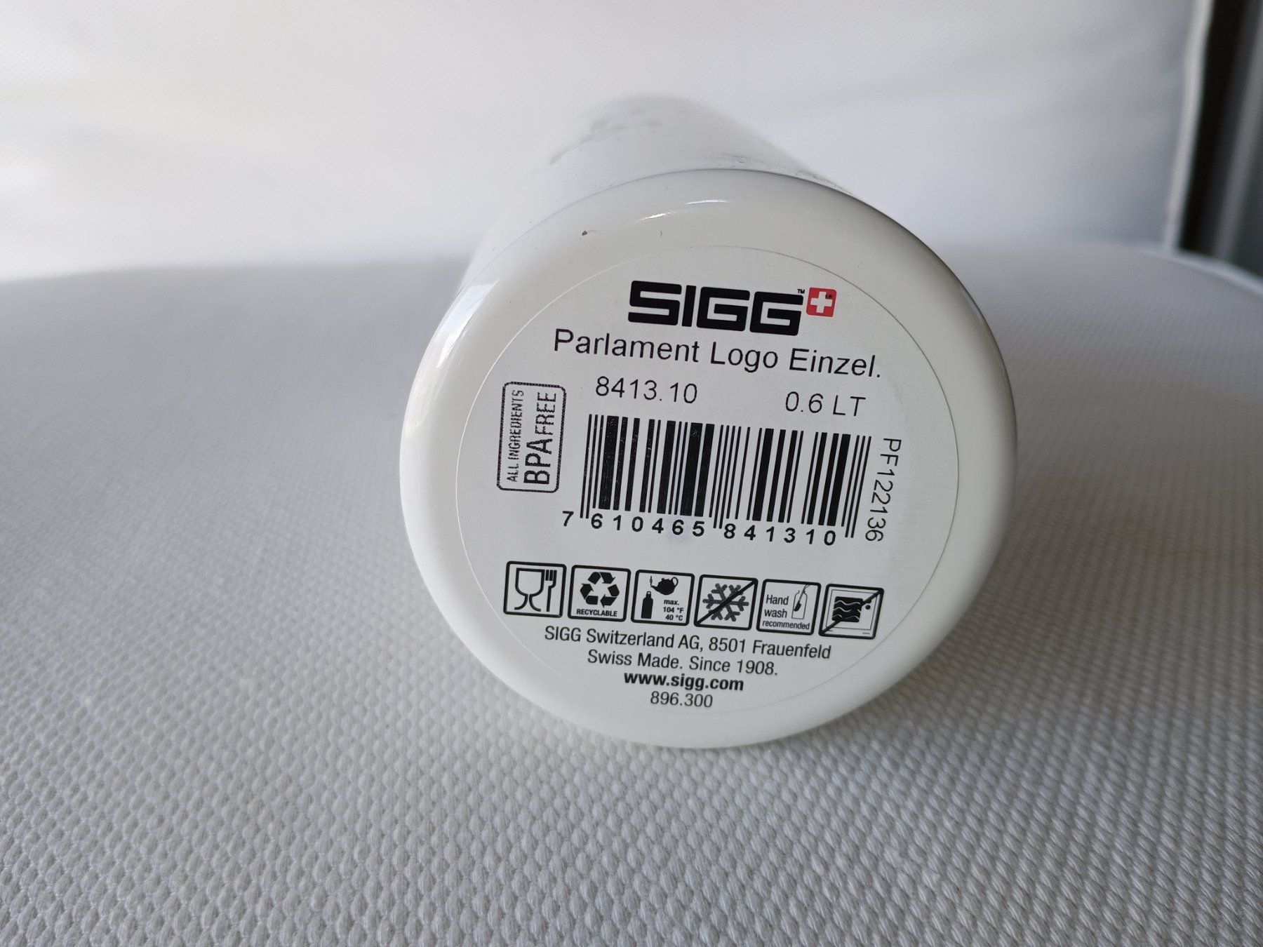 Sigg Trinkflaschen & Thermosflaschen: SIGG Trinkflasche Swiss Made - mit Parlament Logo – Gebraucht aus Ganterschwil von lehedinge 1