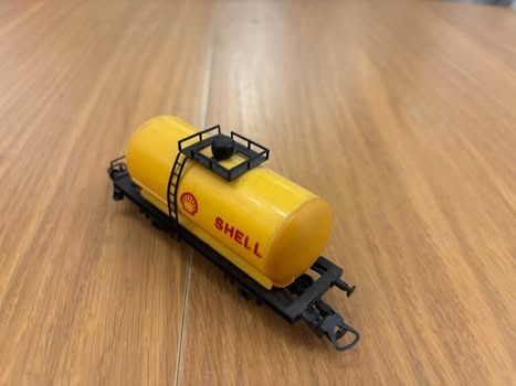 Lima Trains électriques: Wagon lima Shell – D'occasion à Orbe par car_8grw 2